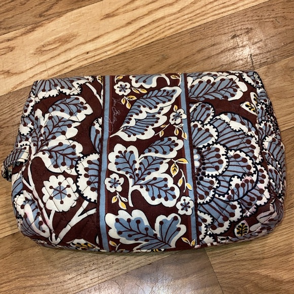 Vera Bradley Handbags - Vera Bradley Large Cosmetics Bag